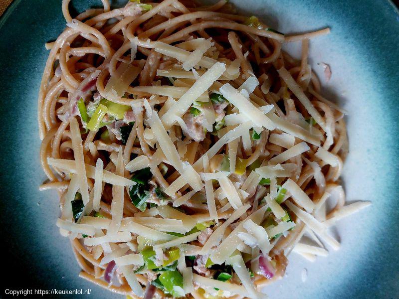 romige spaghetti met tonijn