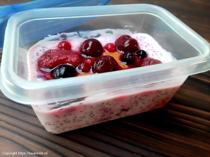 Chia yoghurt