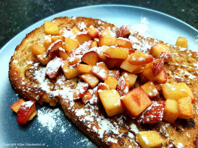 Wentelteefjes met gebakken appeltjes