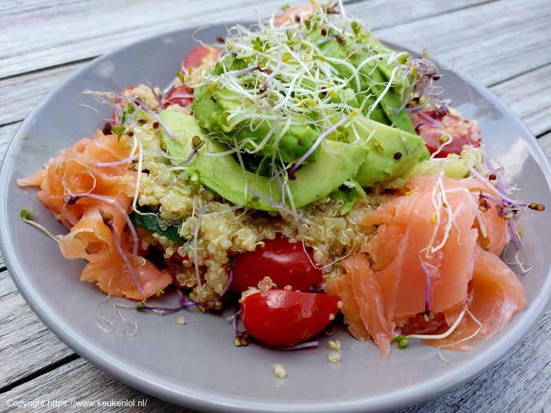 Quinoasalade met gerookte zalm